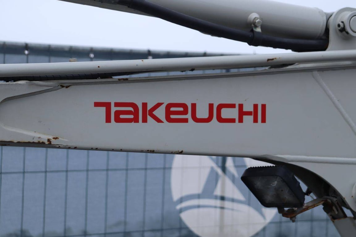 Mini excavator Takeuchi TB219 Diesel 12kW 2013 2013 TB219 2013 1 image 13