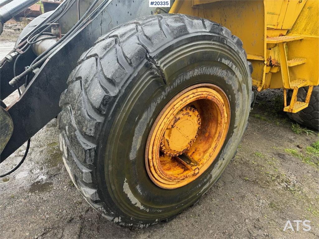 Volvo L90 Wheel Loader w/ overhauled engine. 1990 20335 L90 Wheel Loader w/ overhauled engine. 1990 1 Wheel Loaders image 12