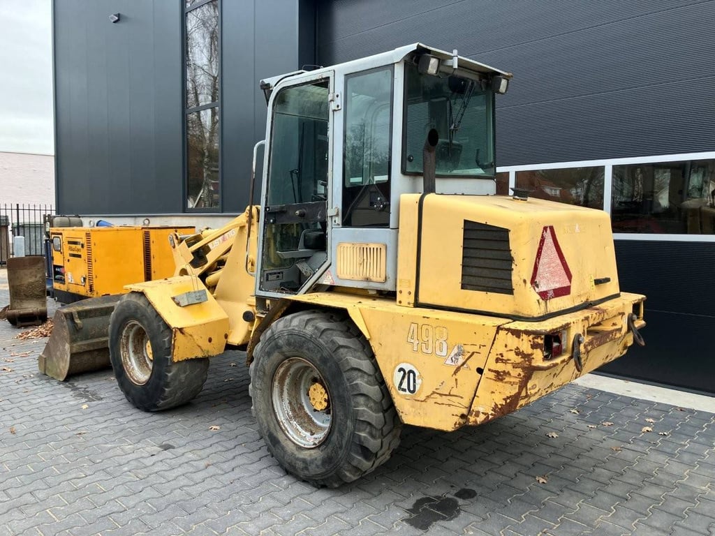 Shovel Mustang KL498 Diesel 2006 2006 KL498 2006 1 Wheel Loaders image 3
