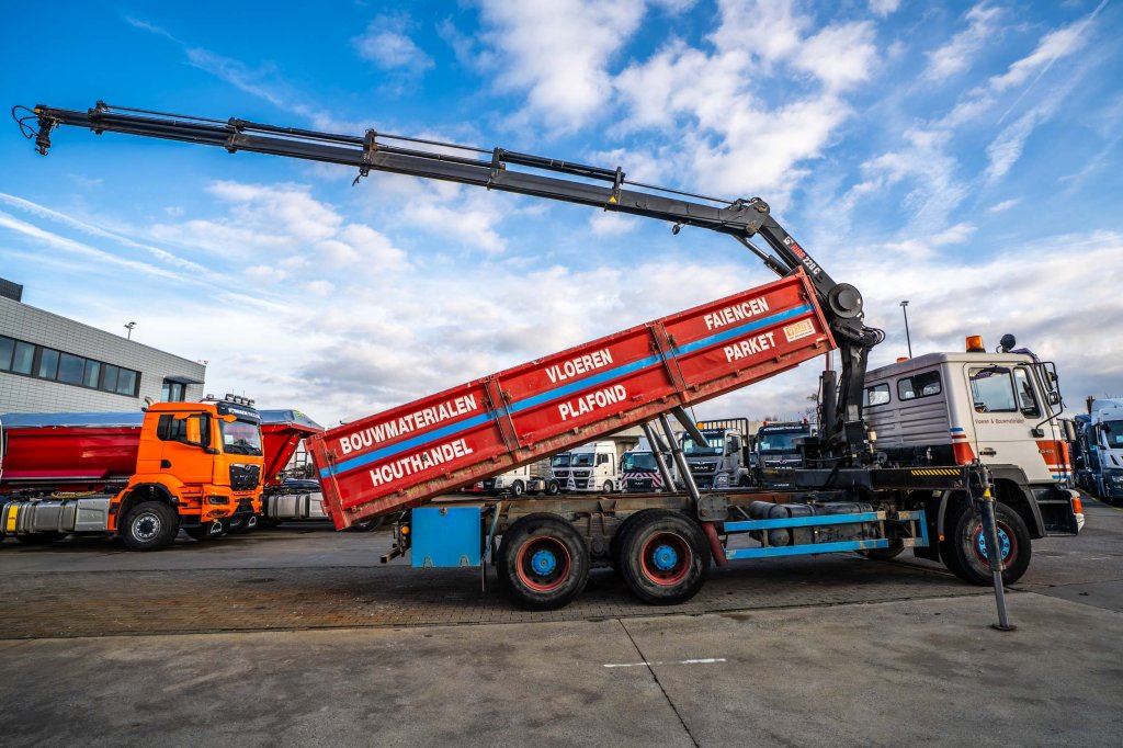MAN 33.422 DF + HIAB 220 C-5 1995 E65045 33.422 DF + HIAB 220 C-5 1995 1 image 3