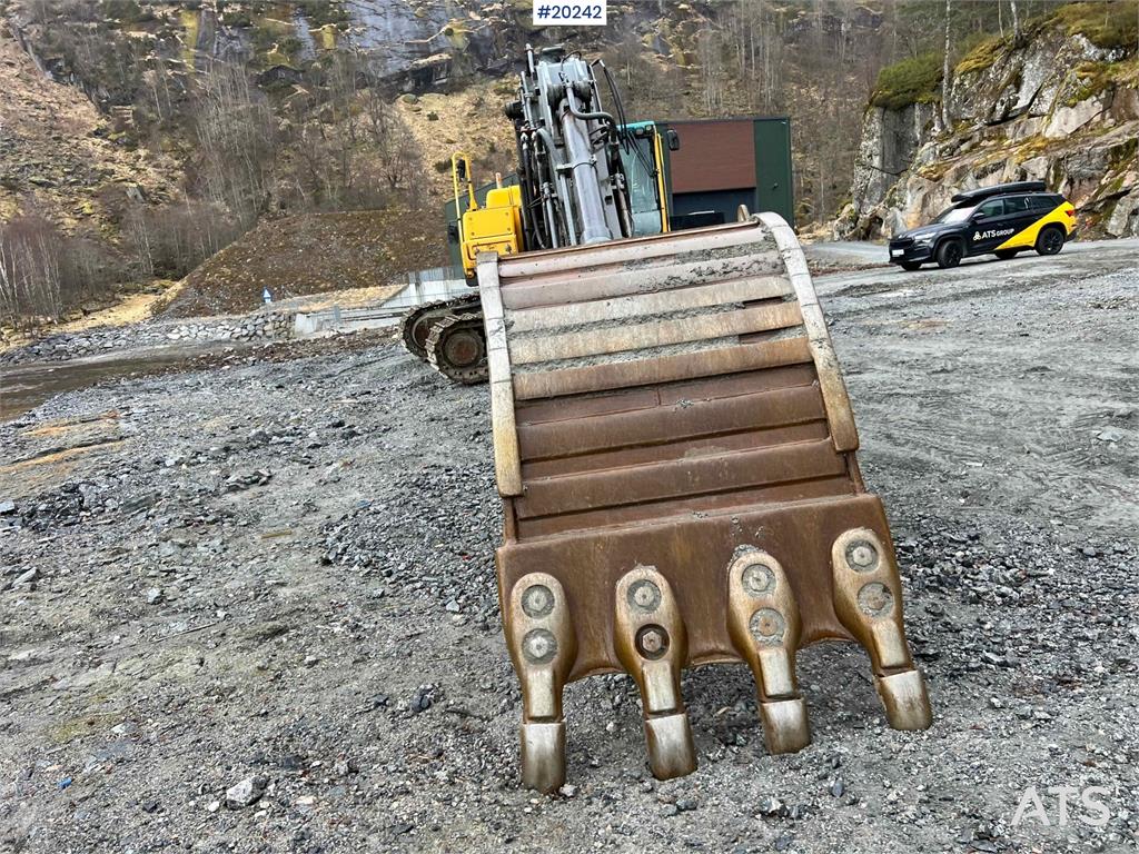 Volvo EC360 BLC excavator w/ Teeth bucket, video 2005 20242 EC360 BLC excavator w/ Teeth bucket, video 2005 1 Crawler Exca...