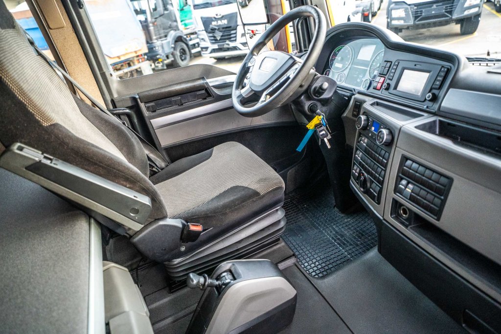 MAN TGX 18.470 XLX BLS+KIPHYDR. 2019 E64976 TGX 18.470 XLX BLS+KIPHYDR. 2019 1 image 13