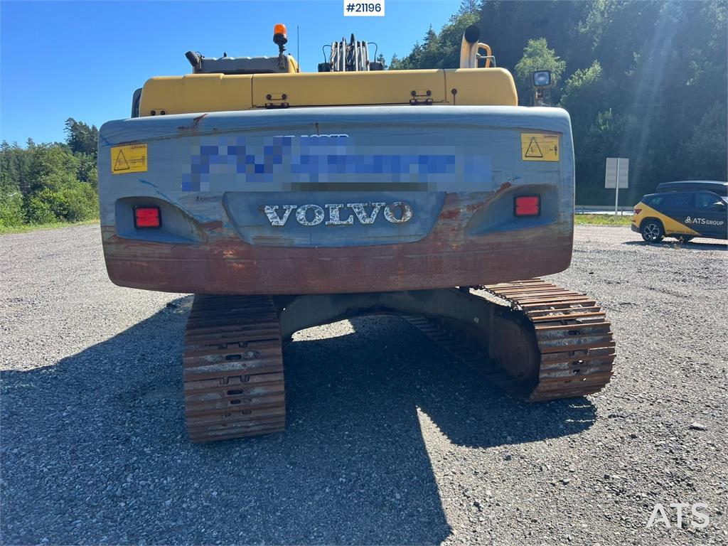 Volvo EC240 nlc Excavator w/ bucket WATCH VIDEO 2005 21196 EC240 nlc Excavator w/ bucket WATCH VIDEO 2005 1 Crawler Excava...