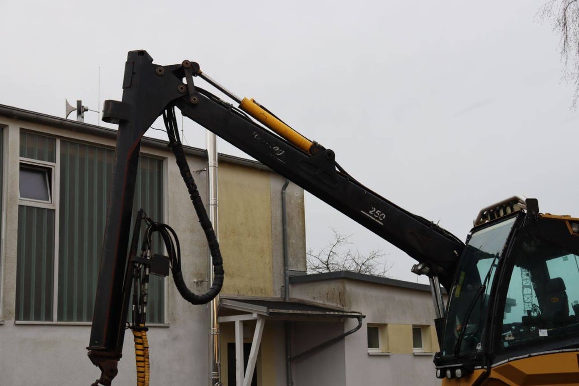 Harvester Ecolog 560D Diesel 2011 2011 560D 2011 1 image 10