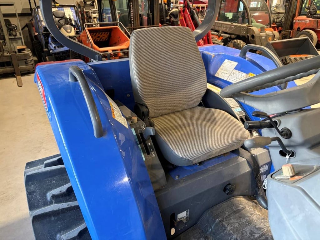 Crawler tractor Iseki AT 340 Diesel Iseki AT340 1 image 12