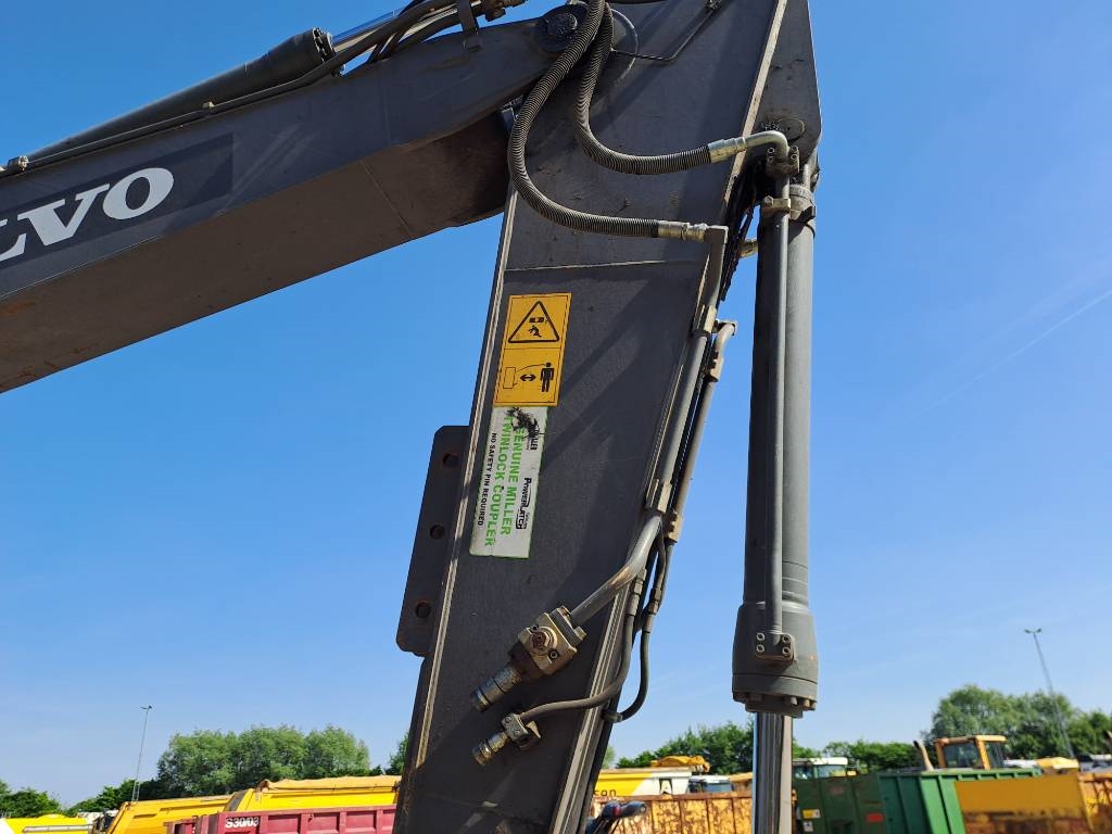 Volvo EC 220 EL 2017 ATR-2047 EC 220 EL 2017 1 Crawler Excavators image 9