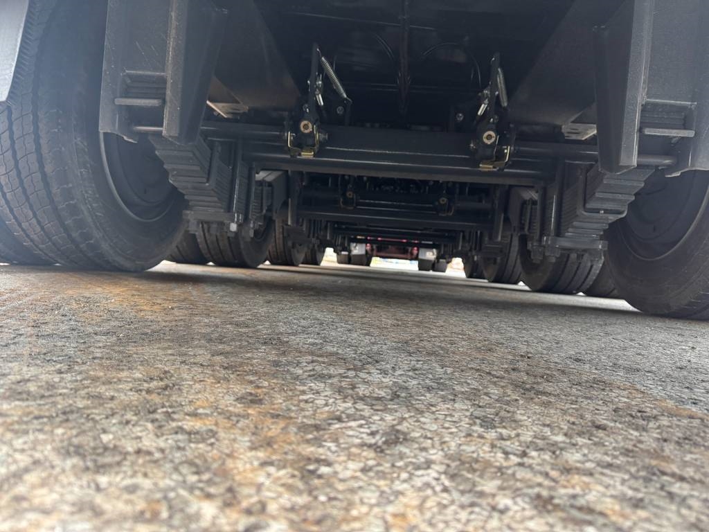 Heavy machinery product image - Image 7 of 15