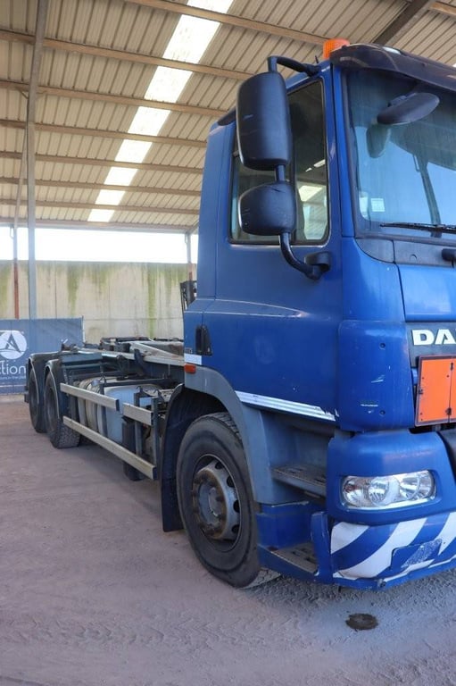 Hooklift system Truck DAF CF85.360 Diesel 2012 2012 DAF CF85.360 2012 1 image 6
