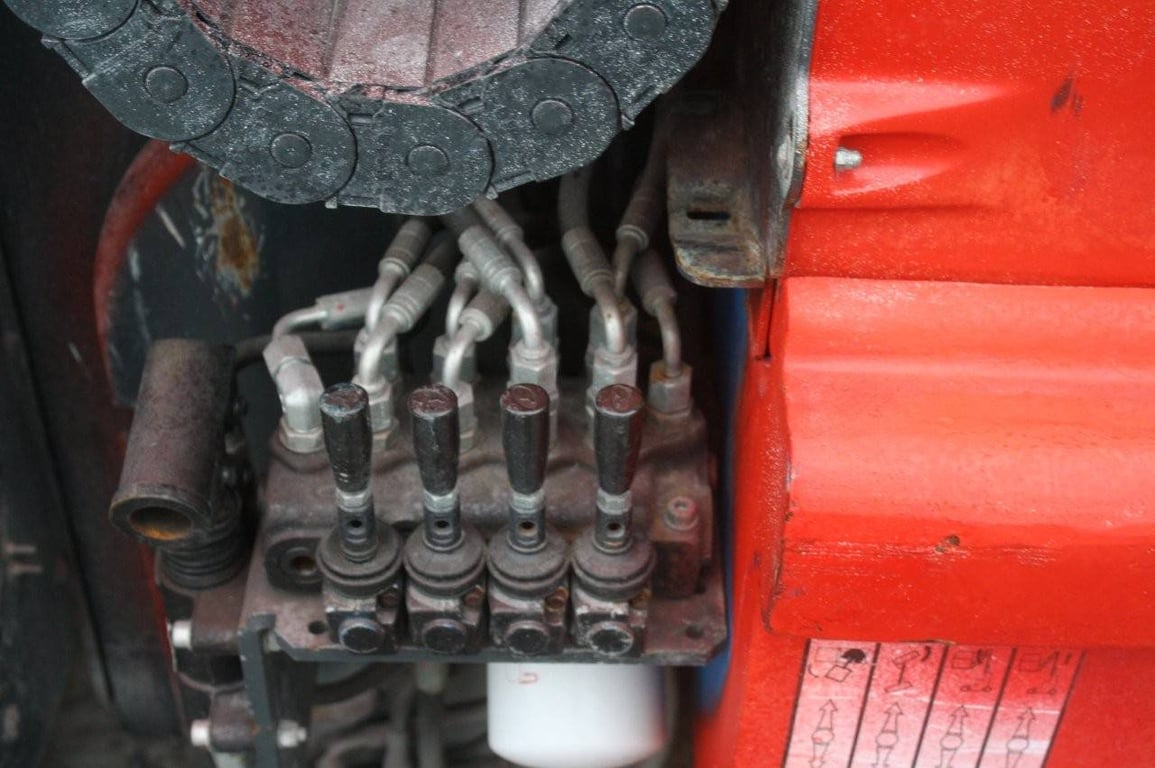 Mast lift ATN Piaf 880R Electric 8.8m 2015 2015 ATN Piaf 880R 2015 1 image 13