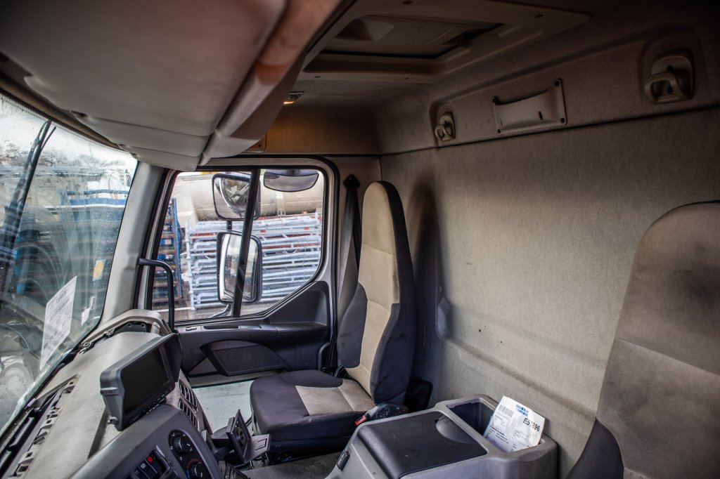 RENAULT PREMIUM 310DXI+E5+CARRIER+ENGINE PROBLEM 2010 E57896 Renault PREMIUM 310DXI+E5+CARRIER+ENGINE PROBLEM 2010 1 image 9