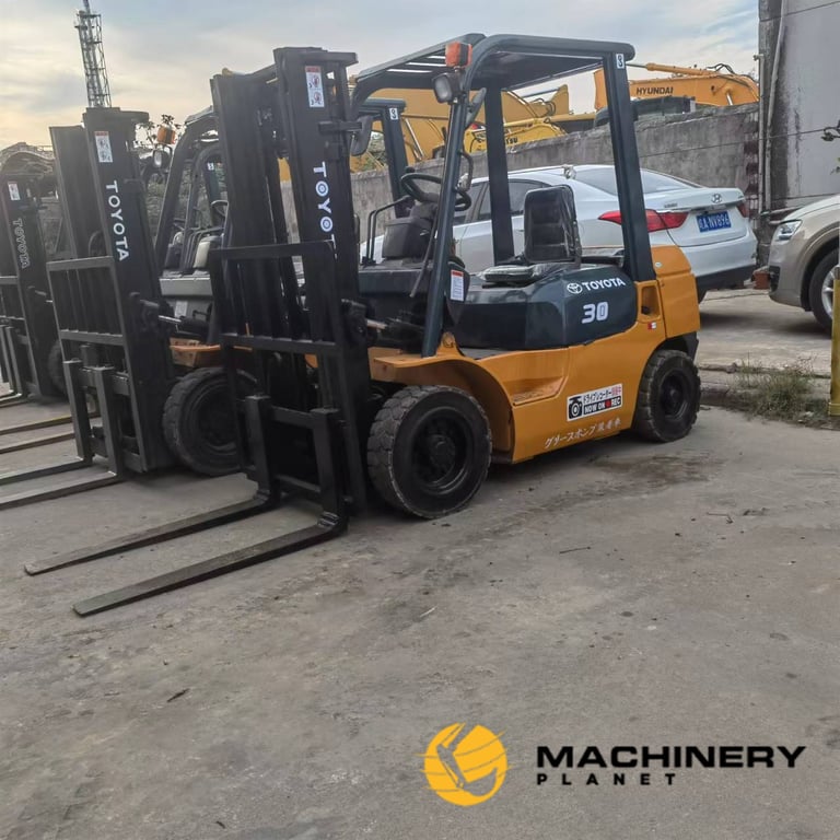 Toyota Forklift 3 Tons Good Quality For Sale 7FDA30 2020 1 Forklift image 3