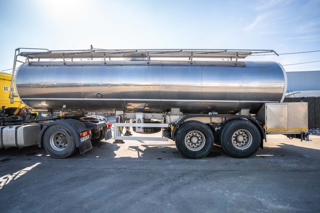 MAGYAR CITERNE HYDROLIQUE MONO-CUVE + 26.000 L 2008 E63453 Magyar CITERNE HYDROLIQUE MONO-CUVE + 26.000 L 2008 1 image 6