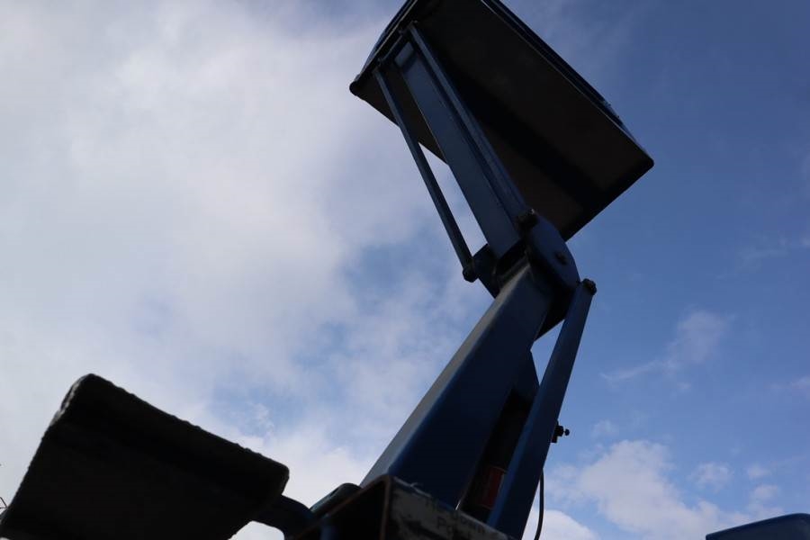 JLG Power Tower Electric, 5.10m Working Height, 250kg 2017 JLG - Power Tower - 62358 Power Tower Electric, 5.10m Working H...