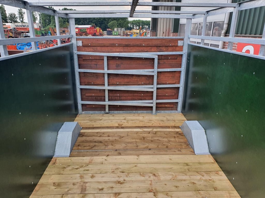 Veewagen voor 6 a 7 koeien 2025 7985 veewagen voor 6 a 7 koeien 2025 0 image 5