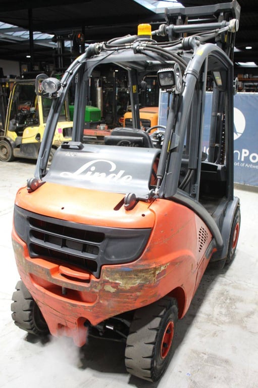 Forklift Linde H30T-02 LPG 3000kg 2014 2014 H30T-02 2014 1 Forklift image 5