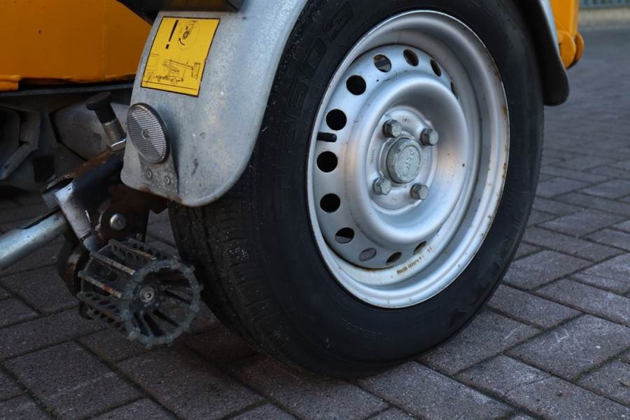 Denka-Lift JR12 Electric, 12m Working Height, 6.7m Reach, 120 2012 DENKA - JR12 - 63112 Denka-Lift JR12 Electric, 12m Work...