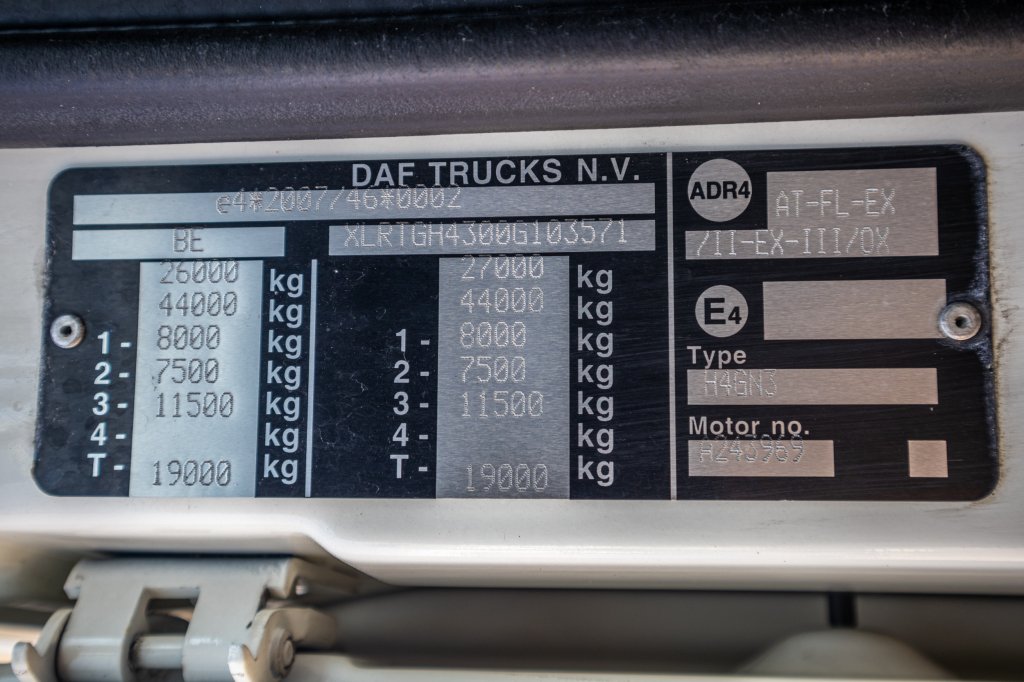 DAF XF 460-6X2-345.000 KM+ADR 2016 E60069 DAF XF 460-6X2-345.000 KM+ADR 2016 1 image 13