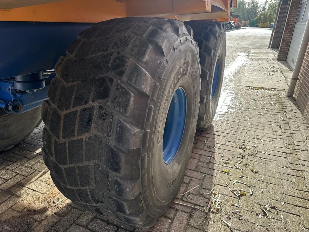 Heavy machinery product image - Image 8 of 13