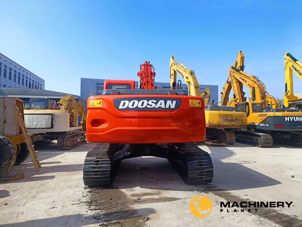 DOOSAN DX225LC Used Crawler Excavator Hot Sale DX225LC 2018 1 Crawler Excavators image 2