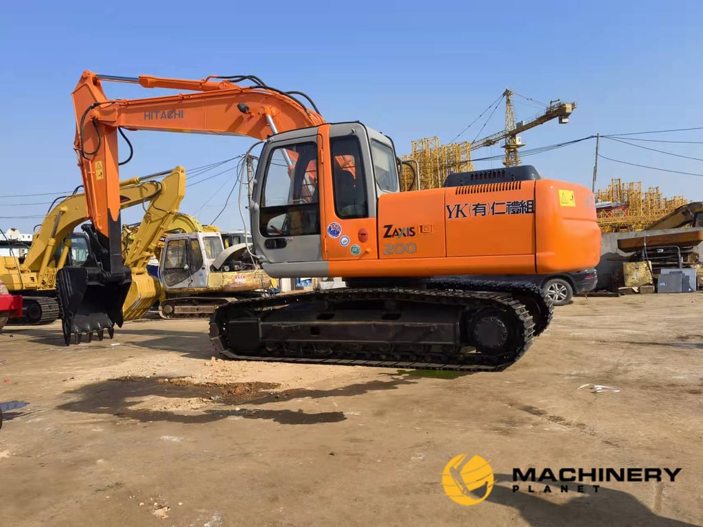 Hitachi ZX200 Crawler Excavator 20 TONS GOOD CONDITION ZX200 2019 1 Crawler Excavators image 5