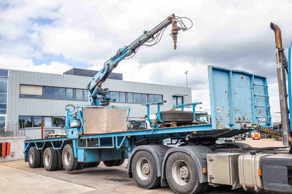KENNIS KRAAN/CRANE/GRUE/KRAN - KENNIS 14 TON/M 1987 E62387 Kennis KRAAN/CRANE/GRUE/KRAN - KENNIS 14 TON/M 1987 1 Crane tru...