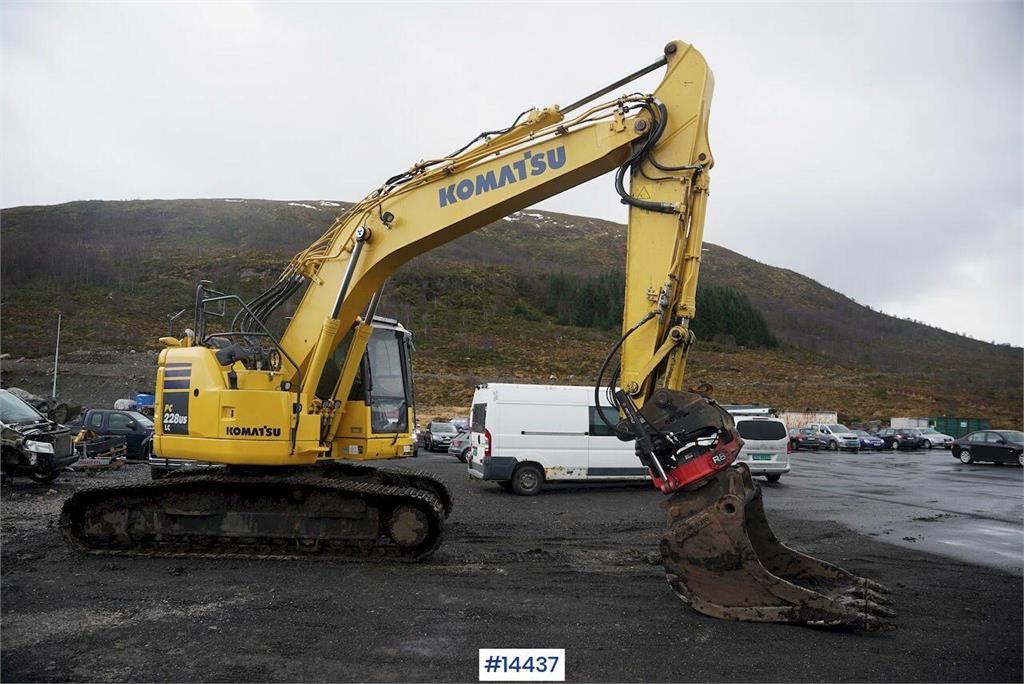 Komatsu PC228USLC-10 crawler excavator with GPS, rototilt 2017 14437 PC228USLC-10 crawler excavator with GPS, rototilt 201...