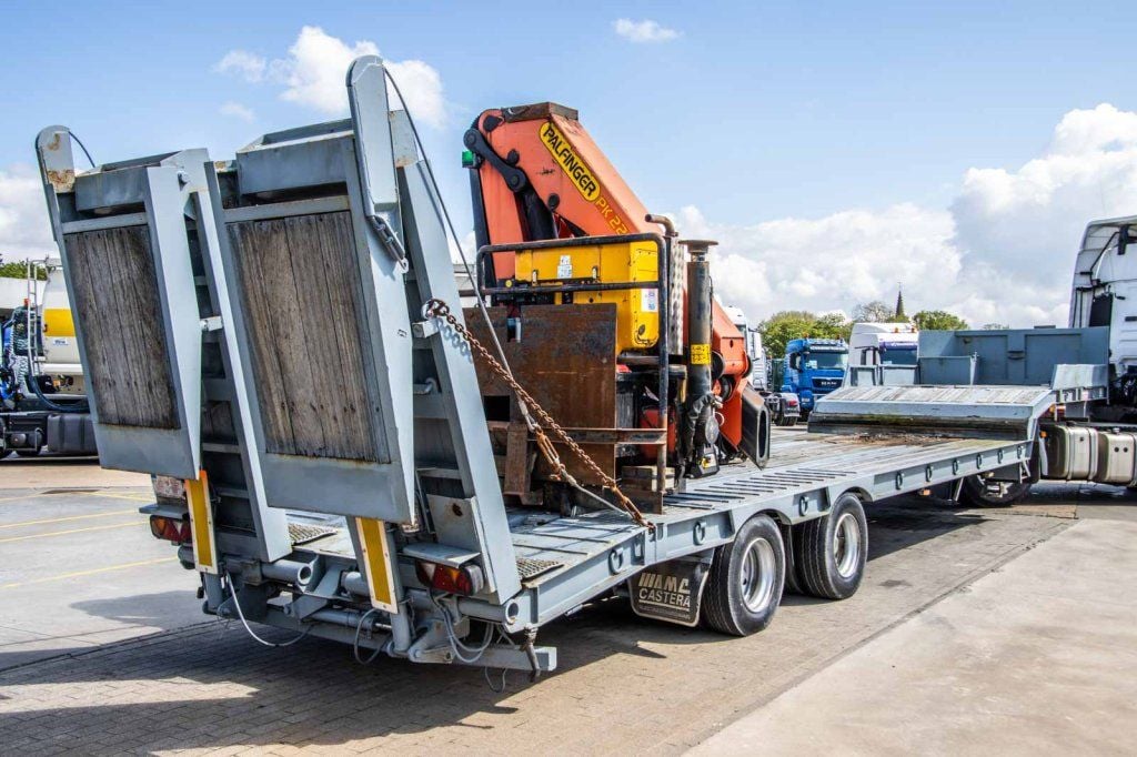 CASTERA CRANE/KRAN/GRUE-PALFINGER 22002 (2xHydr.) 2011 E51044 Castera CRANE/KRAN/GRUE-PALFINGER 22002 (2xHydr.) 2011 1 Cra...