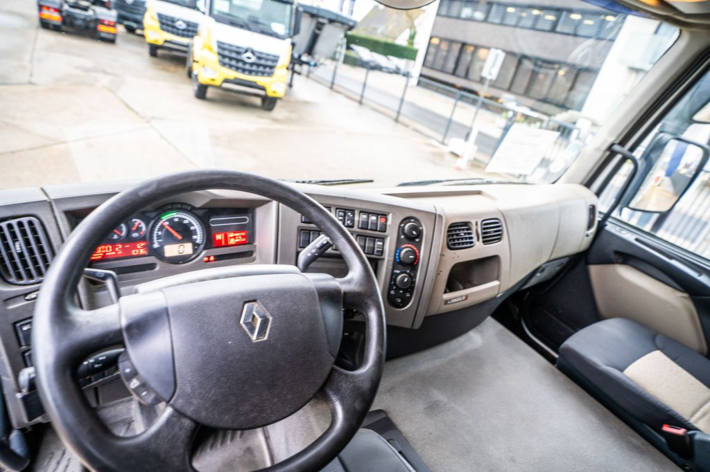 RENAULT LANDER 460 DXI -6X2+10 pneus/tires+INTARDER 2011 E63452 Renault LANDER 460 DXI -6X2+10 pneus/tires+INTARDER 2011 1...