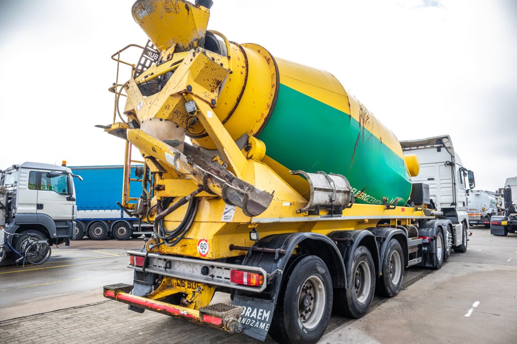 DE BUF BETON MIXER/MALAXEUR/MISCHER 12M3 2017 E61062 De Buf BETON MIXER/MALAXEUR/MISCHER 12M3 2017 1 image 3