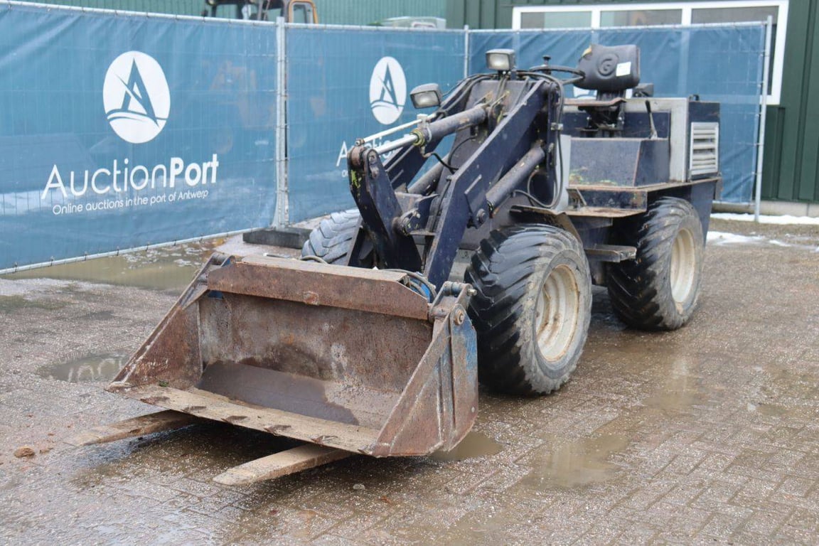 Wheel loader Weidemann 2002 Diesel Weidemann 2002 1 image 9