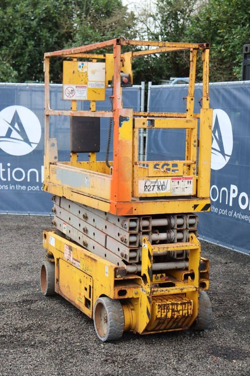 Scissor lift Genie GS-1932 Electric 7.6m GS-1932 1 Scissor Lifts image 4