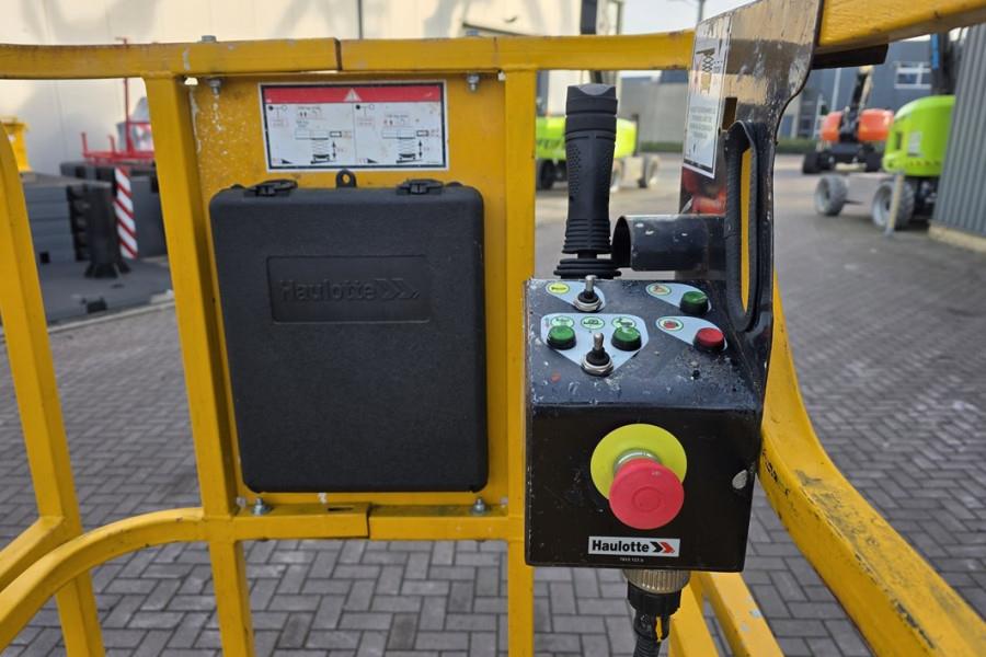 Haulotte Compact 8 Electric, 8.2m Working Height, 350kg Cap 2011 HAULOTTE - Compact 8 - 61869 Compact 8 Electric, 8.2m Wor...
