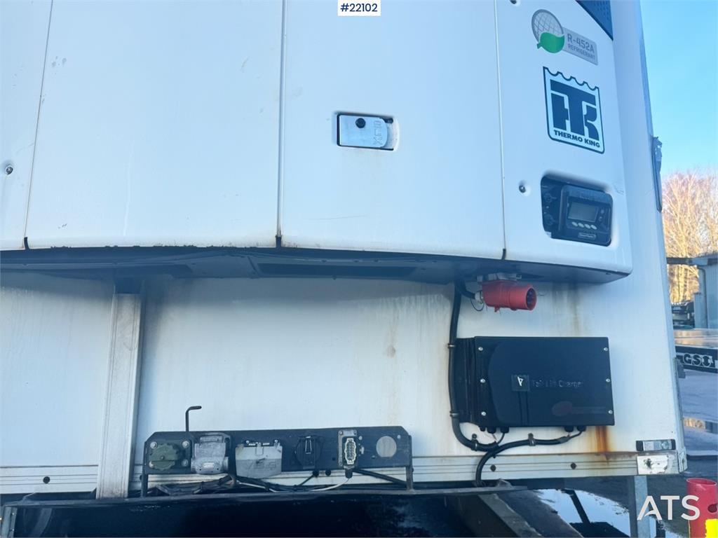 HFR box semi-trailer with refrigeration/freezer unit 2013 22102 HFR box semi-trailer with refrigeration/freezer unit 2013 ...