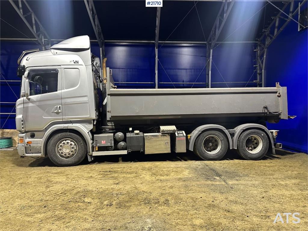 Scania R560 brøyterigget krokbil m / 20 T krok og kasse. 2008 21710 R560 brøyterigget krokbil m / 20 T krok og kasse. 2008...