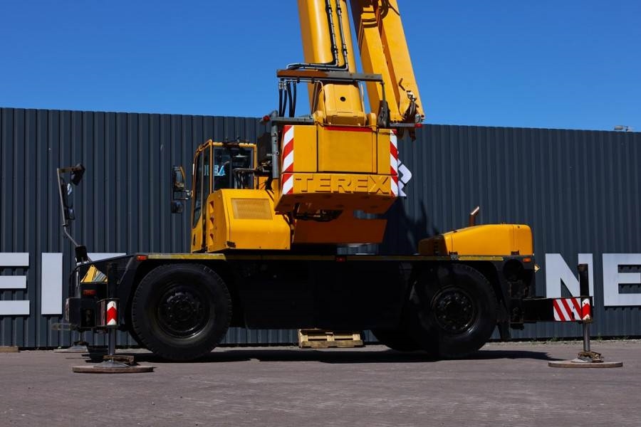 Demag AC30 City Diesel, 4x4x4 Drive, 30t Capacity, 25m M 2009 DEMAG - AC30 City - 63436 AC30 City Diesel, 4x4x4 Drive, 30t...