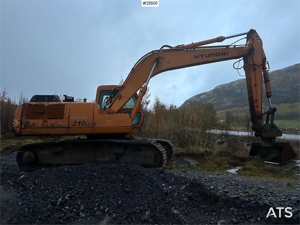 Hyundai Robex 210LC- 3H excavator w/ 5 buckets. Replaced t 1997 21601 Robex 210LC- 3H excavator w/ 5 buckets. Replaced t 1...