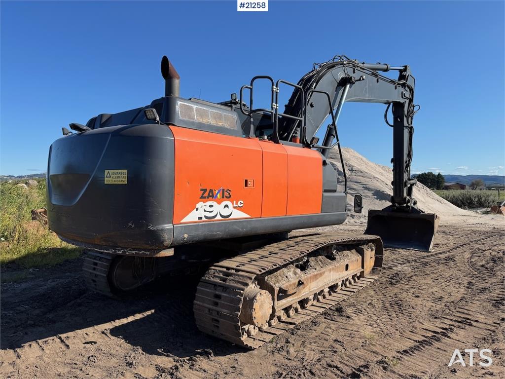 Hitachi ZX 190 LC-6 with Engcon rototilt og graveskuffe. 2018 21258 ZX 190 LC-6 with Engcon rototilt og graveskuffe. 2018 ...