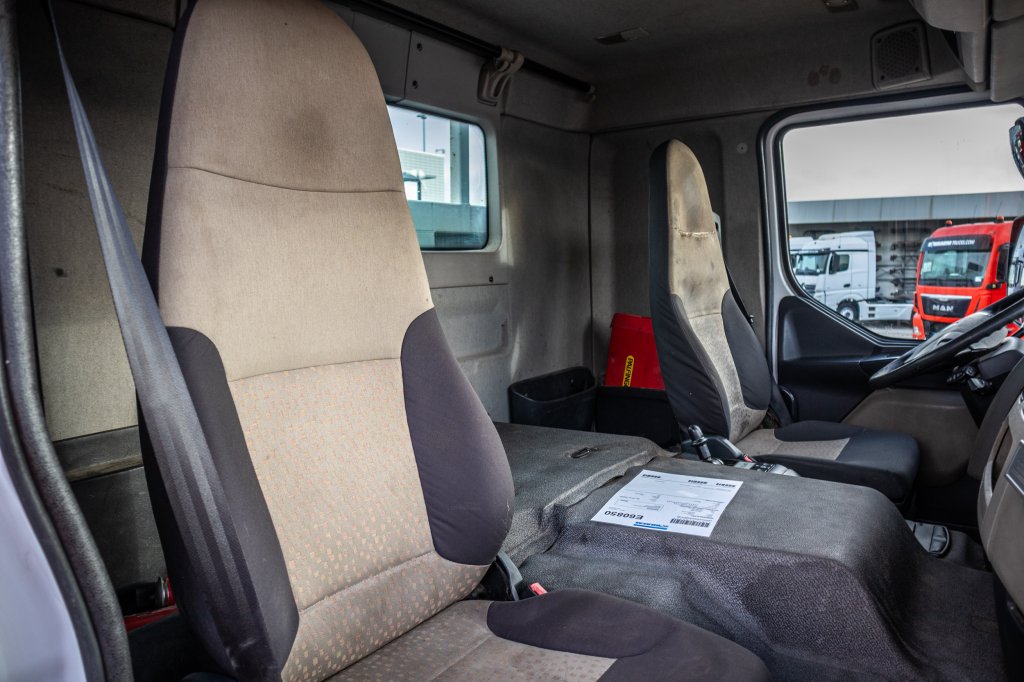 RENAULT KERAX 380 DXI+E5+PK18TM/3EXT 2011 E60850 Renault KERAX 380 DXI+E5+PK18TM/3EXT 2011 1 image 12