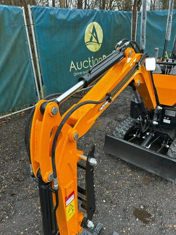 Mingraver Beartrac HT10 Diesel 7kW 2024 New with thumb and swing boom 2024 Beartrac HT10 2024 0 image 15