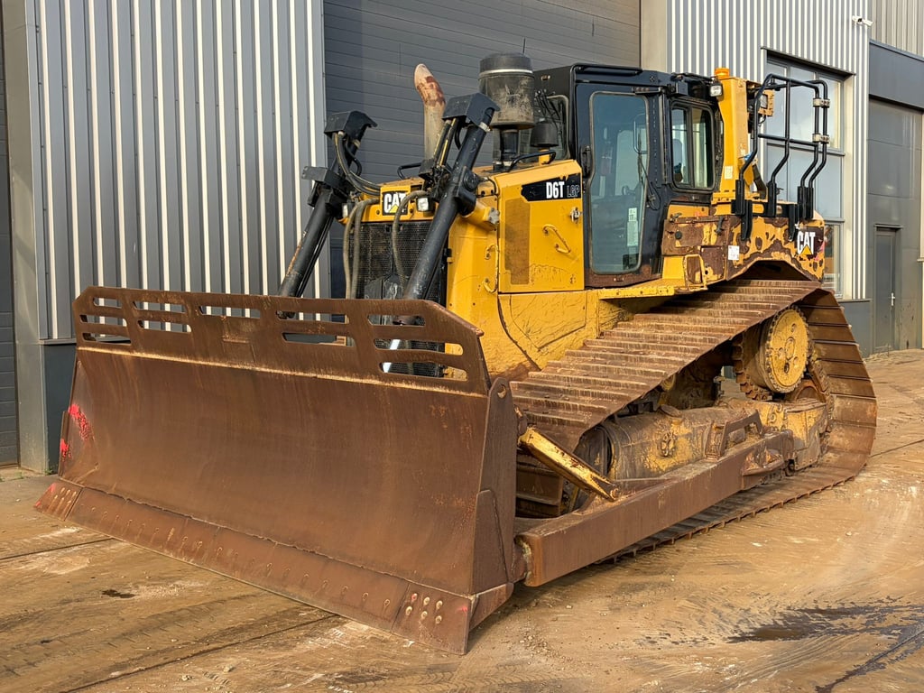 Caterpillar D6T LGP 2017 00033818 D6T LGP 2017 1 image 2