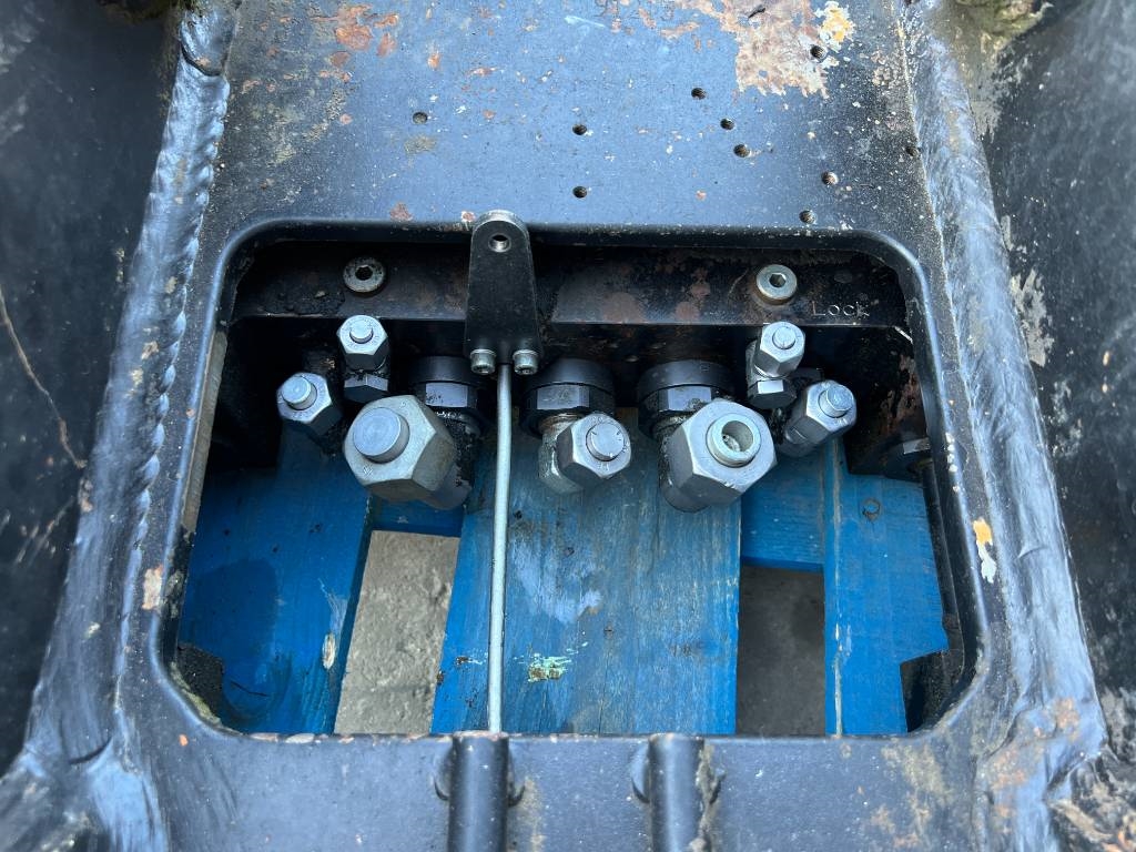 OilQuick OQ65 - 311F / 313F / 315F 2017 907479 OilQuick OQ65 - 311F / 313F / 315F 2017 1 image 12