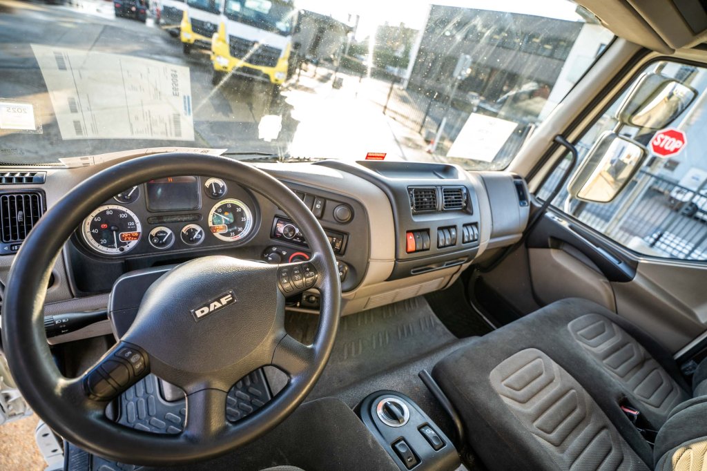 DAF LF 55.250 2013 E65081 DAF LF 55.250 2013 1 image 11