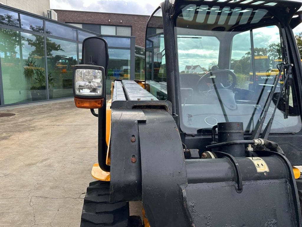 JCB 520-40 Diesel 36.3kW Telehandler 2018 2018 520-40 2018 1 image 12