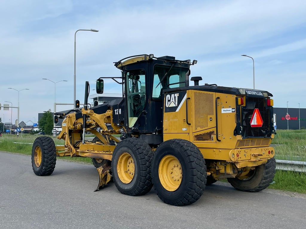 Caterpillar 12M 2011 00032663 12M 2011 1 image 3