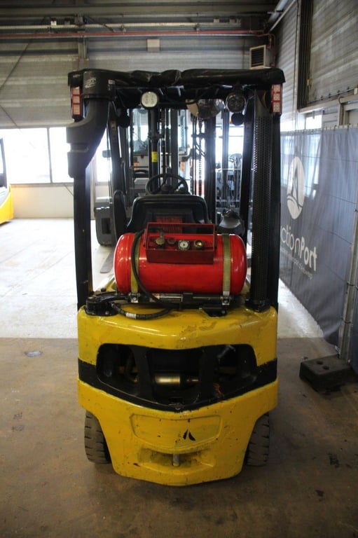 Forklift Yale GLP18VXV2175 LPG 1750kg 3.33m 2020 2020 GLP18VXV2175 2020 1 Forklift image 4
