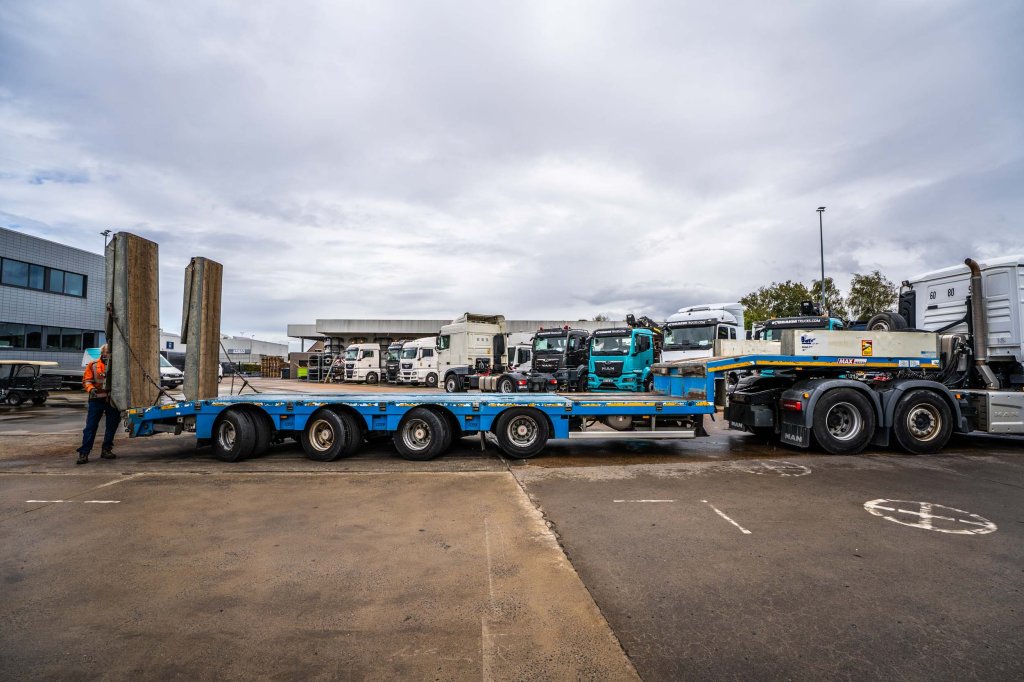 MAX TRAILER MAX TRAILER 110-F-S44+3XSTEERING/DIR. 2016 E64671 Max Trailer MAX TRAILER 110-F-S44+3XSTEERING/DIR. 2016 1 ima...