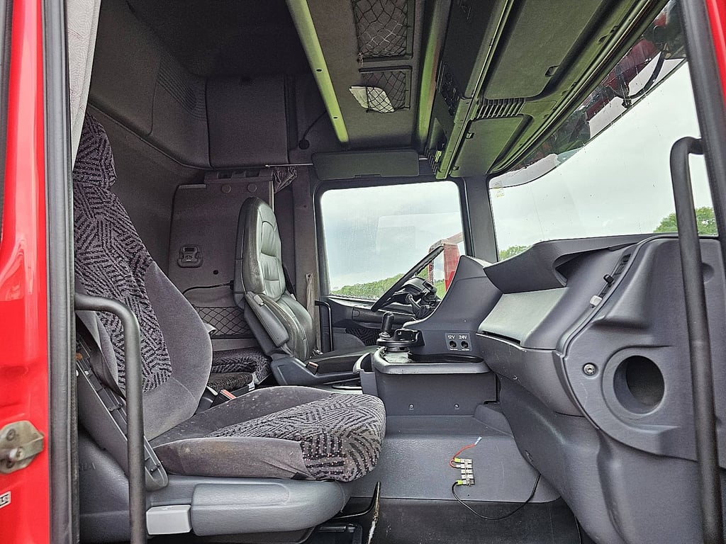 SCANIA R164.480 side loader 2002 R164.480 SIDE LOADER 2002 1 image 7