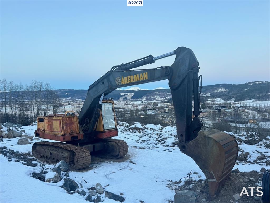 Åkerman H14 1984 22071 Akerman H14 1984 1 Crawler Excavators image 24