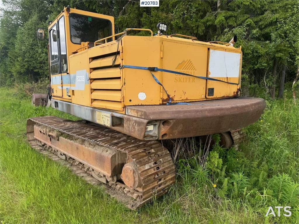 Volvo EC230B crawler excavator w/ digging bucket 1996 20783 EC230B crawler excavator w/ digging bucket 1996 1 Crawler Exca...