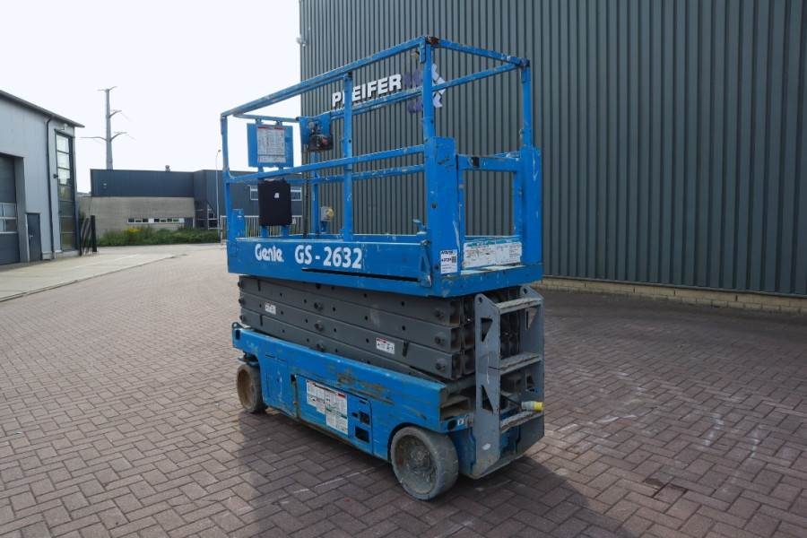 Genie GS2632 Electric, Working Height 10m, 227kg Capacit 2007 GENIE - GS2632 - 62729 GS2632 Electric, Working Height 10m, ...